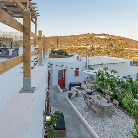 Milos Guesthouse Triovasalos Екстер'єр фото