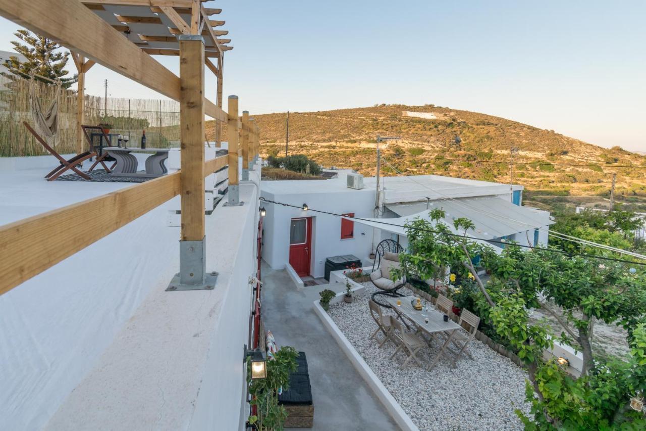 Milos Guesthouse Triovasalos Екстер'єр фото